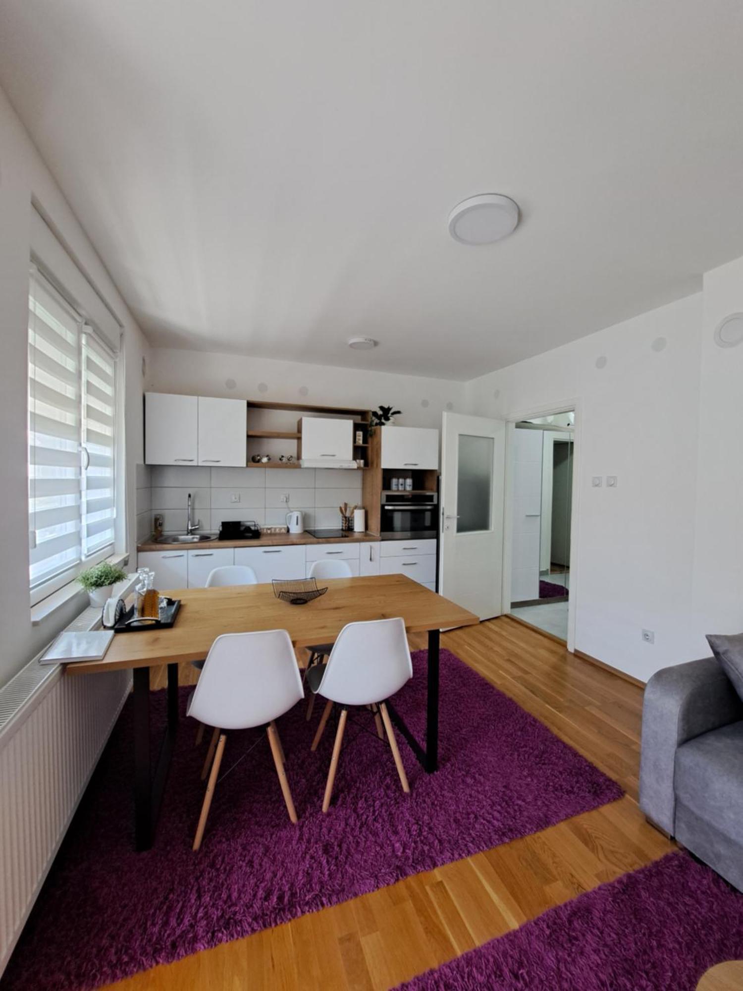 Iva Apartment *
